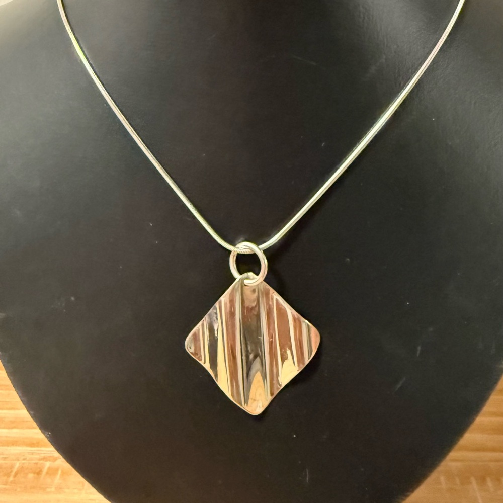 Elegant 925 Sterling Silver Pendant (Chain not included)